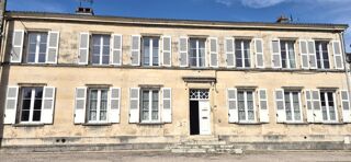  Maison à vendre 15 + pièces 396 m²