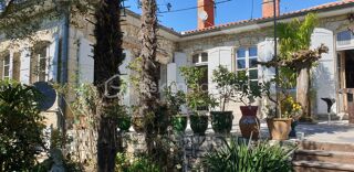  Propri�t�/ch�teau � vendre 13 pi�ces 360 m�