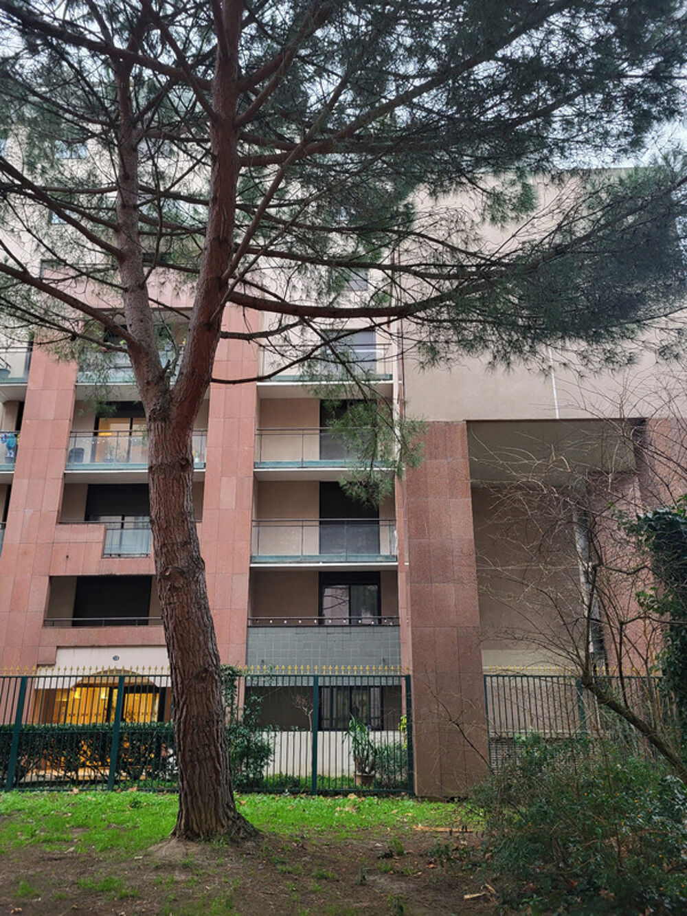 Vente Appartement A VENDRE CENTRE VILLE TOULOUSE T2 ENTIEREMENT RENOVE DANS RESIDENCE DE STANDING Toulouse