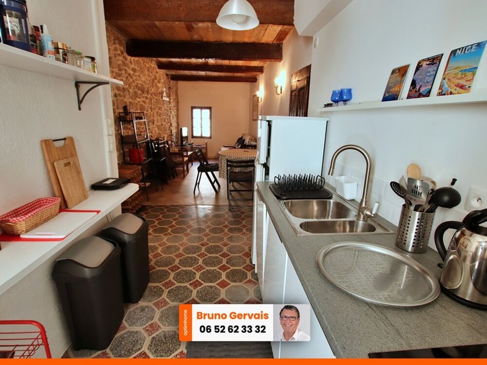 Jolie maison de village avec 2 entrées indépendantes - création local commercial possible - à vendre centre ville de BOUZIGUES