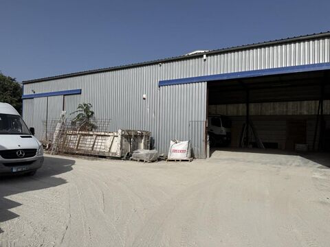   33500 LIBOURNE - ENTREPOT  / local d'activité  320 m² 