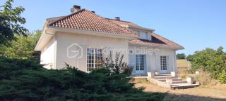  Propri�t�/ch�teau � vendre 7 pi�ces 130 m�