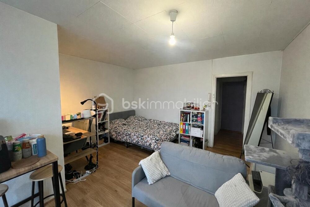 Opportunite Investisseur  Studio lumineux avec balcon a Chambray-les-Tours