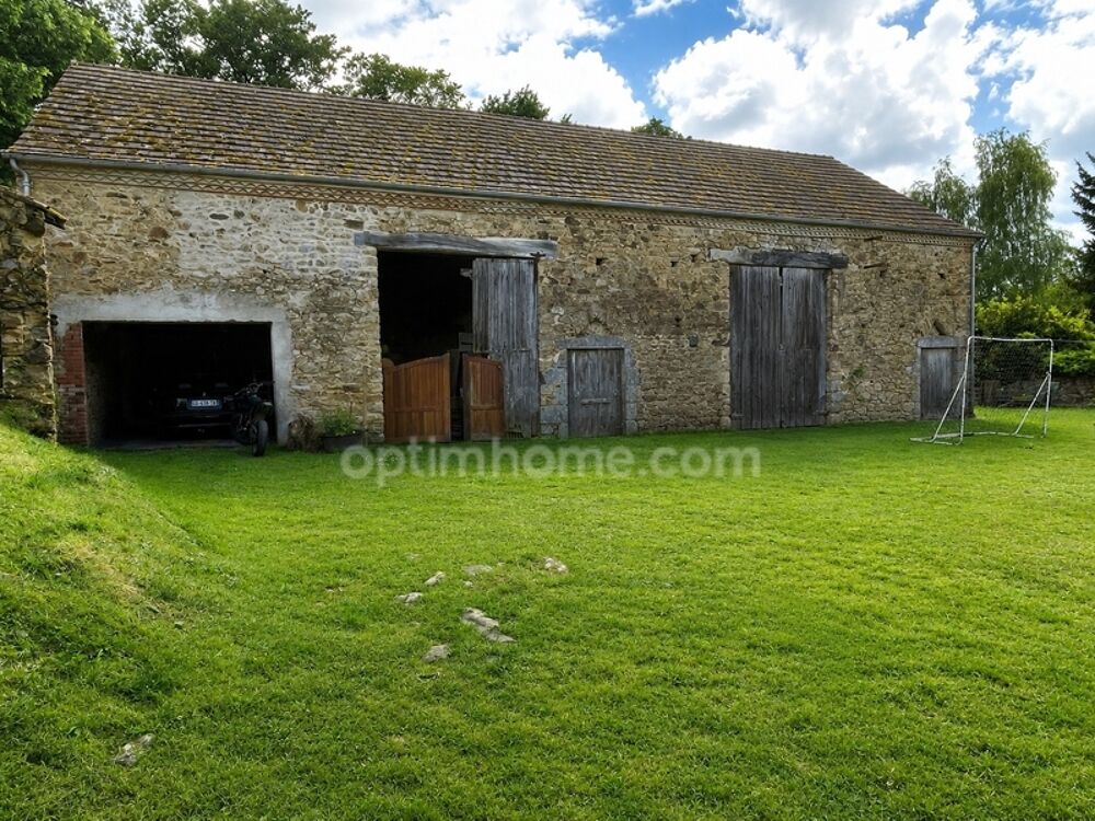 Maison de charme avec deux granges et cour intérieur 1370 m2