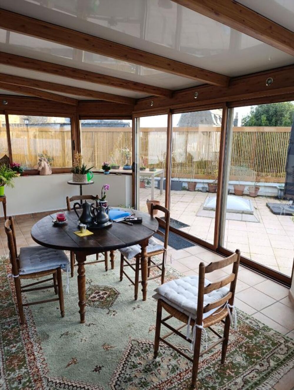 IMMEUBLE MIXTE VOLUMES IMPORTANTS FORT POTENTIEL