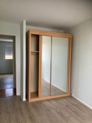  Appartement à louer 3 pièces 27 m²