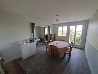  Appartement à louer 3 pièces 69 m²