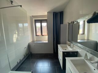  Appartement  vendre 6 pices 135 m