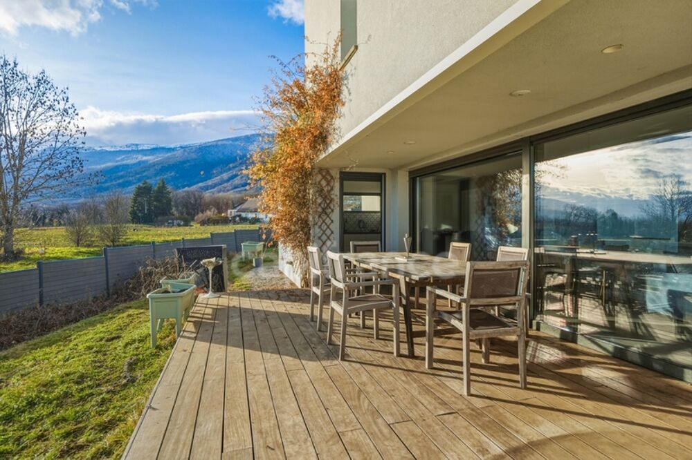 � vendre  Villa Crozet (01170)