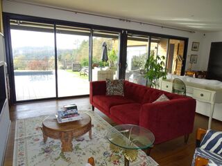  Maison � vendre 8 pi�ces 243 m�