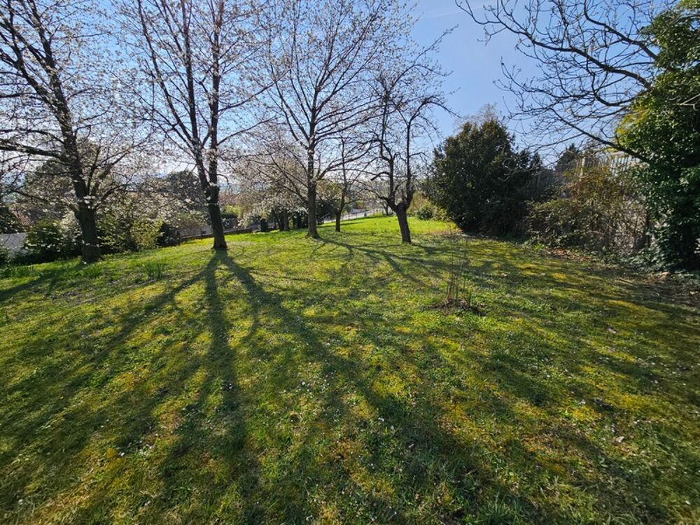 Vente Terrain Terrain à vendre de 957 m² -PERIGNAT LES SARLIEVE (63170) Perignat les sarlieve