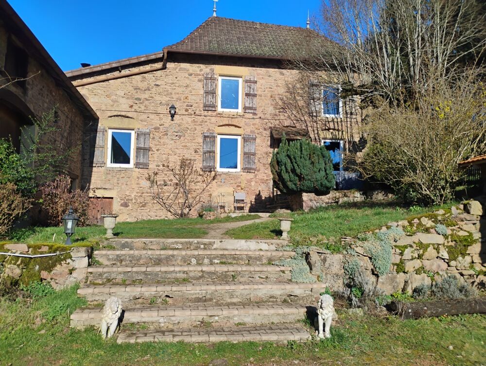 Maison de Maître bourguignonne Vue dégagée 7 pièces SAINT IGNY DE VERS (69)