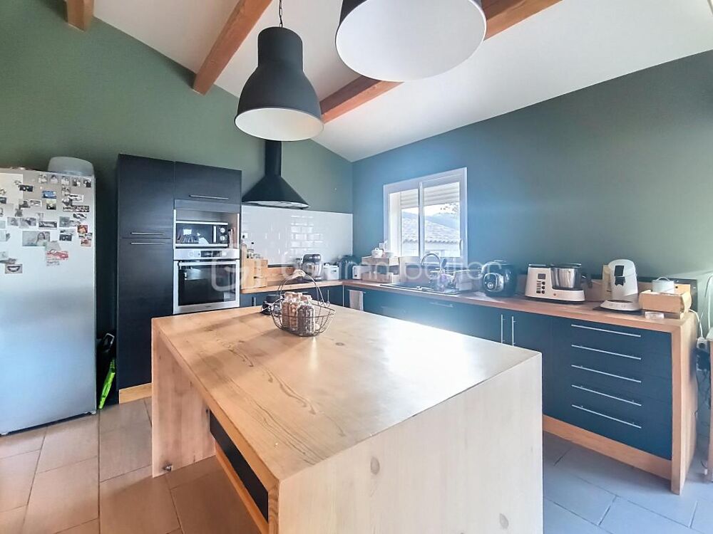 Vente Maison Maison 114 m� avec piscine, garage � Proche Gorges d'H�ric / Mont Caroux Mons
