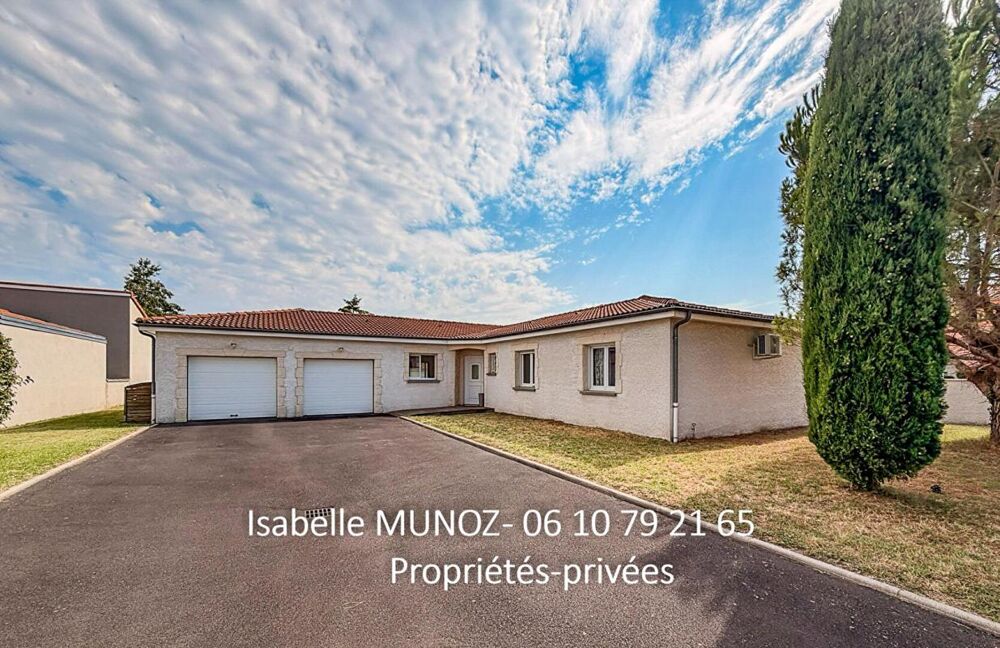 Vente Maison Maison Plain pied F5 de 149 m2, DPE A, piscine, dépendances, panneaux solaires, jardin Pont du chateau