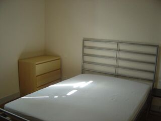  Appartement à louer 2 pièces 32 m²