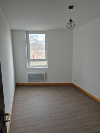  Appartement � louer 5 pi�ces 101 m�