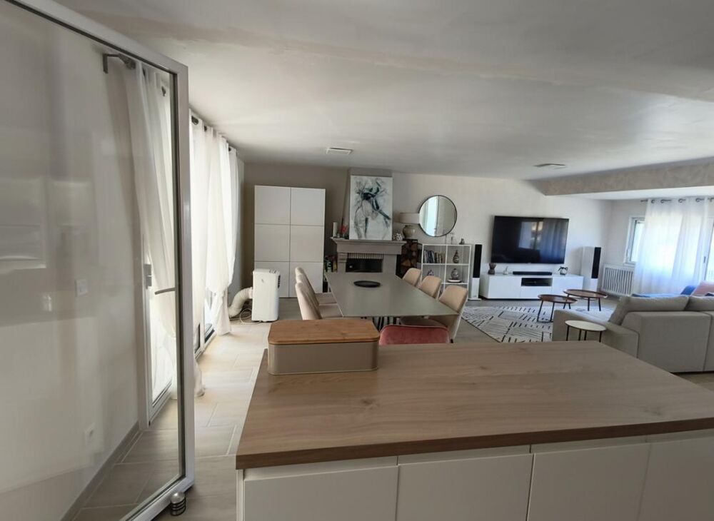 Maison cosy Calvisson avec jardin et piscine