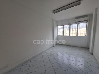  Appartement � louer 4 pi�ces 82 m�