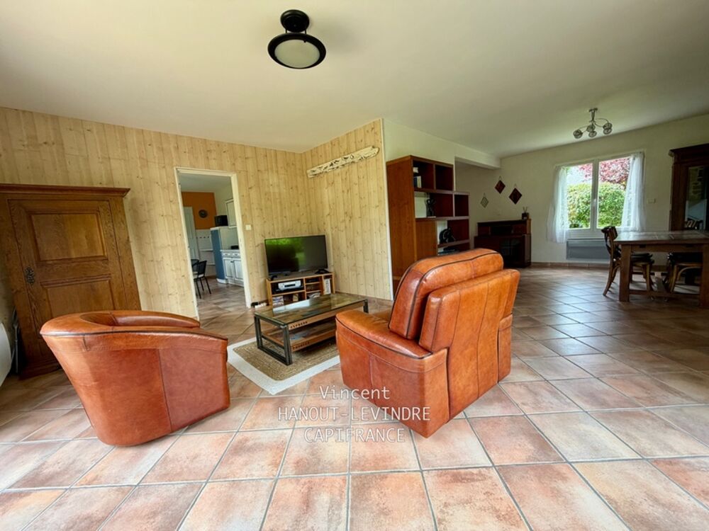 Vente Maison Maison familiale de 146 m² à Tiercé – 5 chambres, jardin sans vis-à-vis, Centre ville et gare à pied Tierce