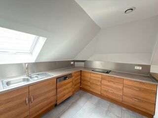  Appartement à louer 4 pièces 76 m²