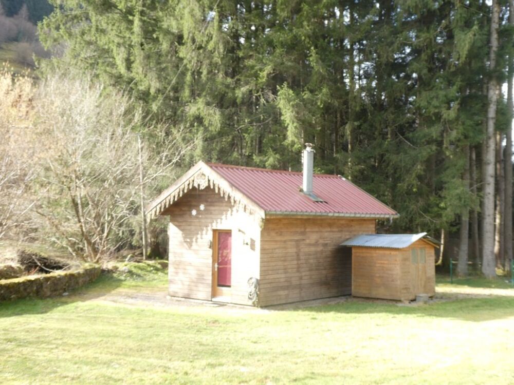 BUSSANG (88) Chalet T3 de 23m² à aménager et à rénover , terrain 1060m²