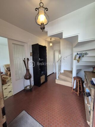  Maison  vendre 8 pices 150 m