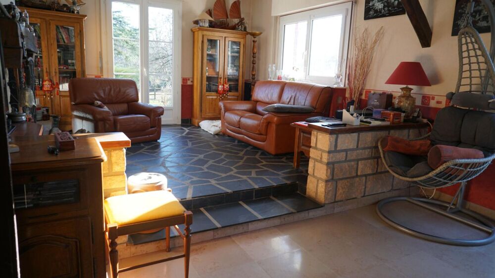 Maison Familiale 8 pièces 200m² sur sous sol total