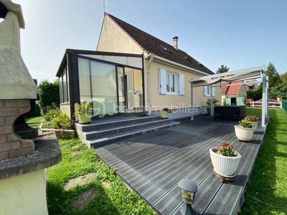 Vente Maison Belle maisons 5 chambres - sous sol total - Terrain 646 m2 Meru