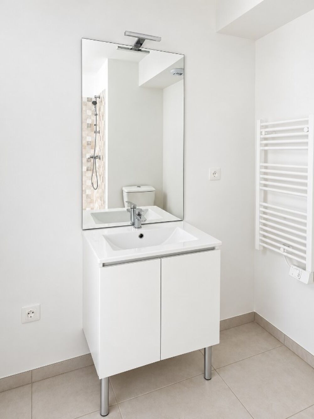 Location Appartement T1  avec balcon et parking à MONTEUX Monteux