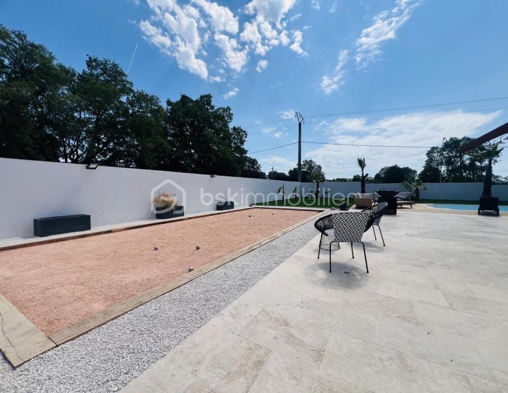 Vente Maison Magnifique villa d'exception avec piscine, dépendance et prestation haut de gamme Marignane