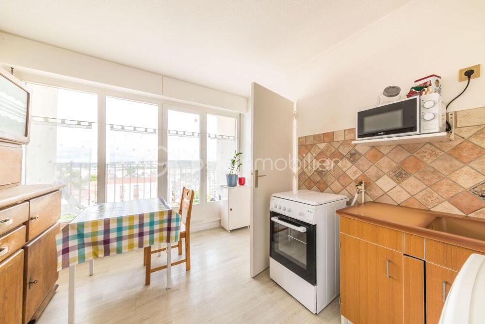 Vente Appartement APPARTEMENT 3 PIECES BALCONS CAVE STATIONNEMENT Metz