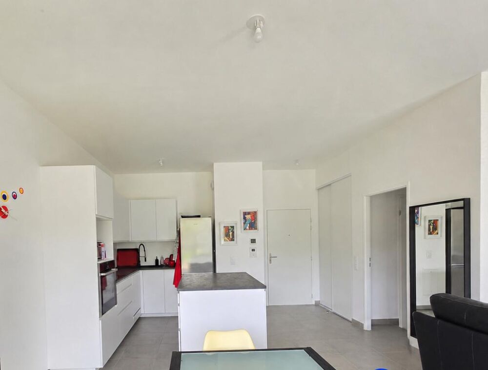Vente Appartement Appartement Vaires Sur Marne 3 pièces 61 m2 - luminosité, jardin, 200 m gare SNCF Vaires sur marne