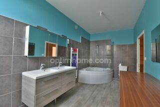  Maison � vendre 8 pi�ces 312 m�