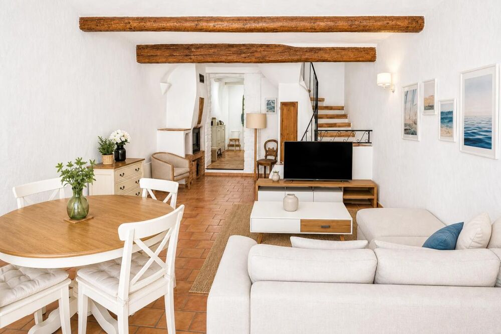 Charmant T5 rénové de 106 m² au coeur de Rousset