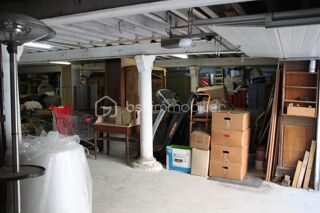  Immeuble à vendre 15 + pièces 1447 m²