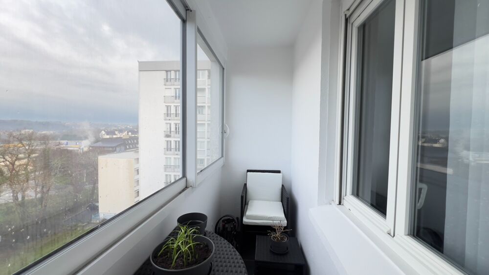 Vente Appartement QUIMPER-Sud, rue du Léon (Quartier Prat-Maria), appartement de type T5 modifié en T4 de plus de 83 m² habitable, situé au 7ème é Quimper