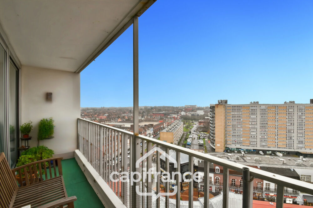 Appartement lumineux avec vue dégagée  Résidence sécurisée avec gardien