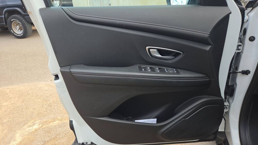 Sc&eacute;nic 1.3 Tce 140 EDC6 Business Intens - Automatique 2018 occasion 83340 Le Cannet Des Maures