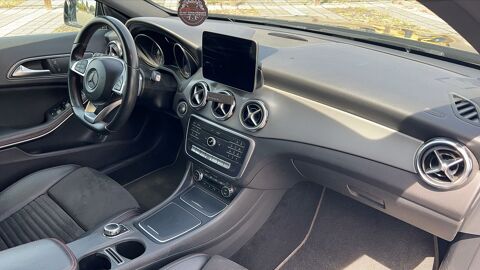 Classe GLA 200d 136 7G-DCT Fascination - Automatique Toit ouvrant 2018 occasion 77000 Melun