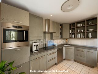  Appartement à vendre 7 pièces 144 m²