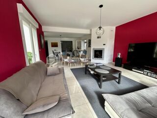  Maison à vendre 8 pièces 205 m²