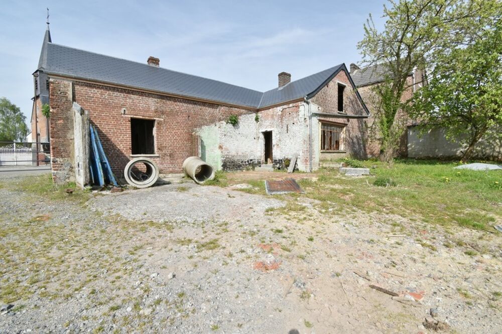 Vente Maison Maison à rénover entièrement avec beau potentiel – Le Sart Fesmy le sart