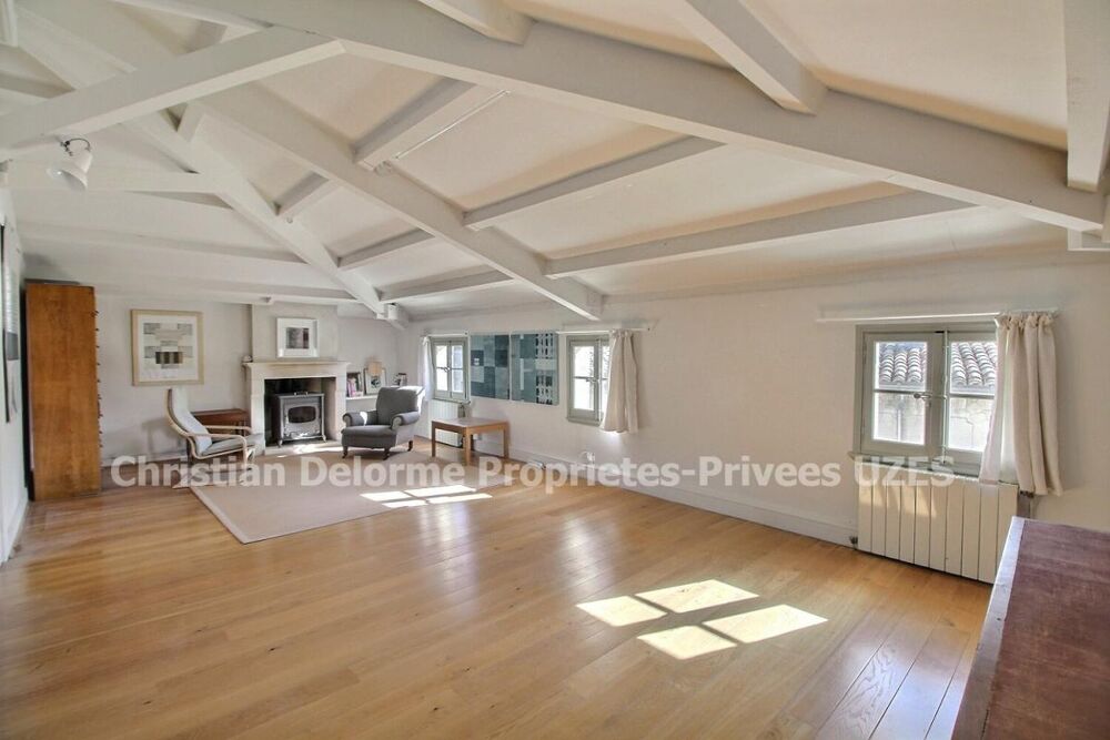  vendre  Htel Particulier Uzs (30700)