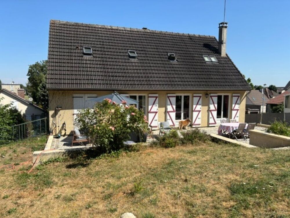 Maison 9 pièces 187 m² · à Pont Sainte Maxence · 187 m² · 366 000 €
