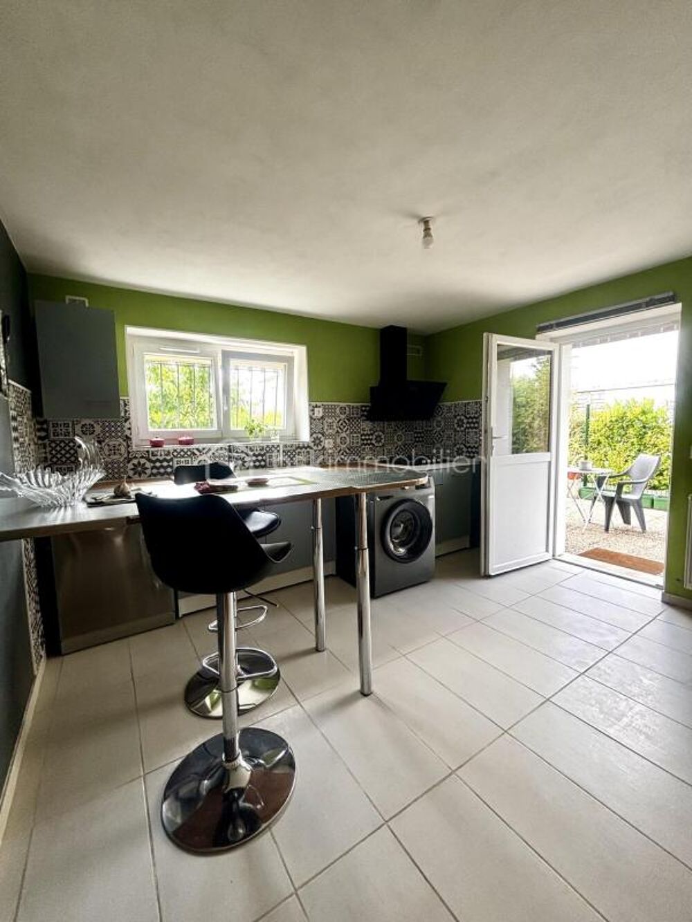 Vente Maison Maison de ville avec sous-sol entièrement aménagé 172M² Jardin et Garage – Ruffec (16700) Ruffec
