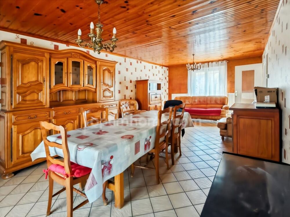 Vente Maison MOUY – Charmante maison familiale de 89,49 m² avec 3 chambres, jardin, garage et sous-sol Mouy