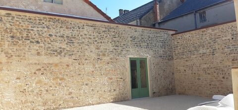   LOCAL COMMERCIAL AVEC APPARTEMENT ENTIEREMENT RÉNOVÉ EN PLEIN CENTRE VILLE DE GUEUGNON (71) 