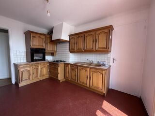  Appartement à louer 3 pièces 85 m²