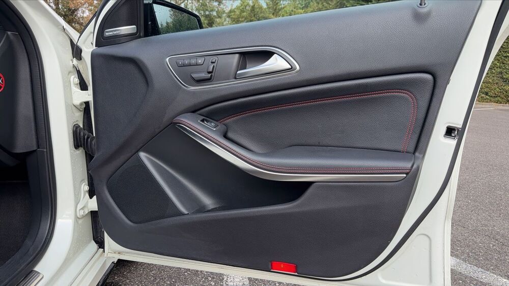 Classe A 45 AMG 360 4MATIC 7G-DCT - Entretien constructeur Toit ouvra 2013 occasion 11000 Carcassonne