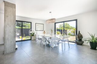  Maison  vendre 6 pices 175 m